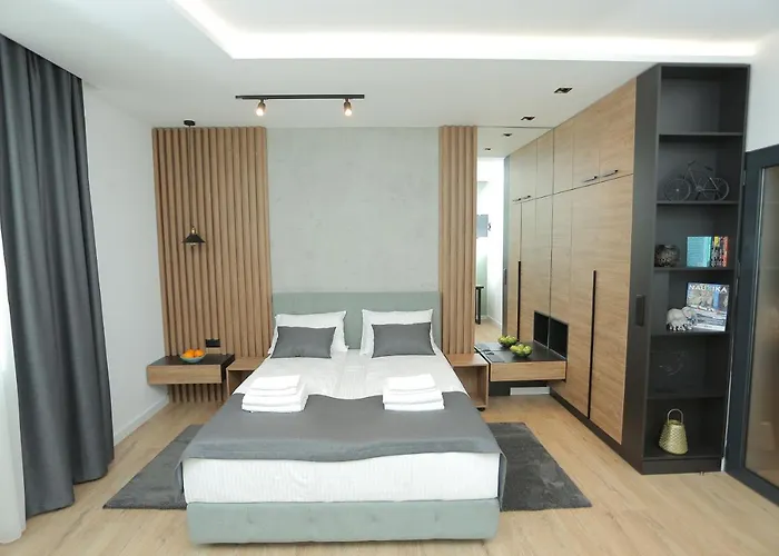 Bonanza Apartments