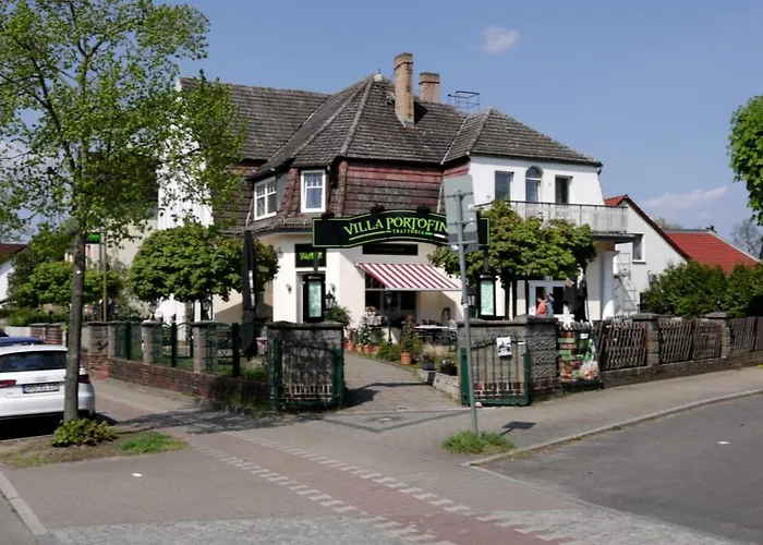 Lovely Hohen Neuendorf