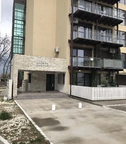 Garsoniera Complex Alfa&Beta Saturn La Parter Cu Terasa