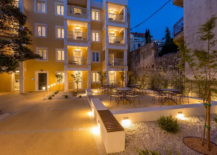 Porto Sereno Apartments