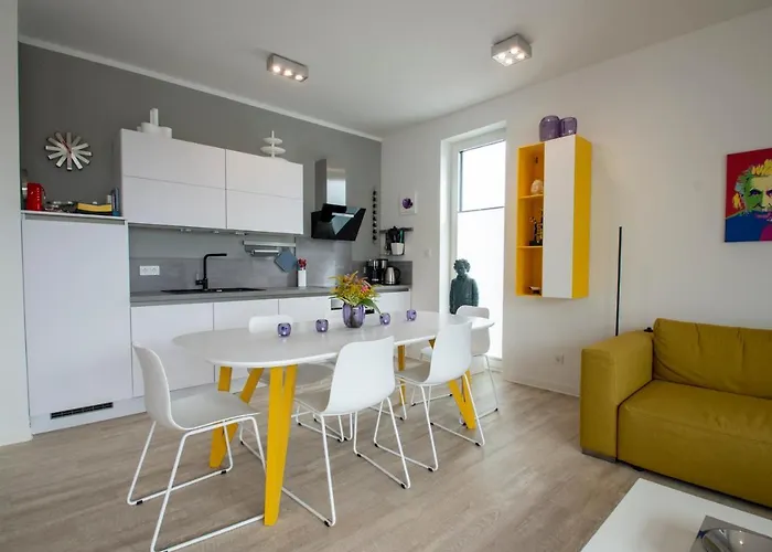Albert-Inn-Glowe: Barrier-Free Retreat with Coworking & Sauna