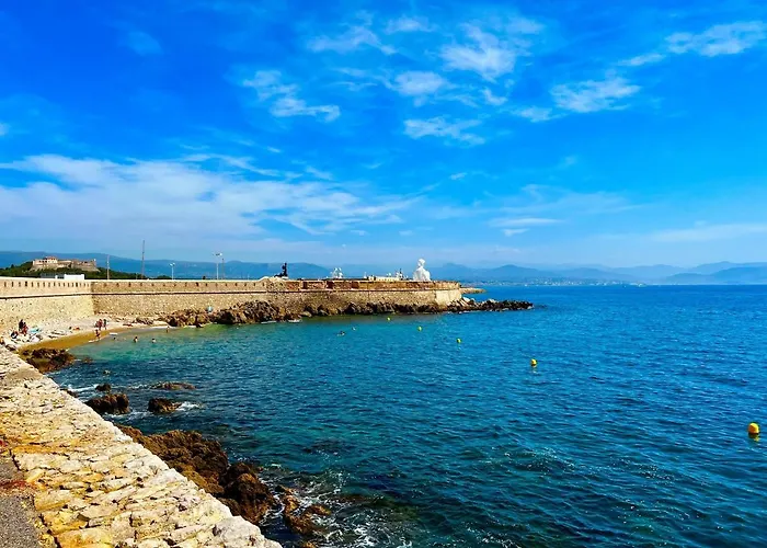 Appartement Tout Neuf Vieil Antibes
