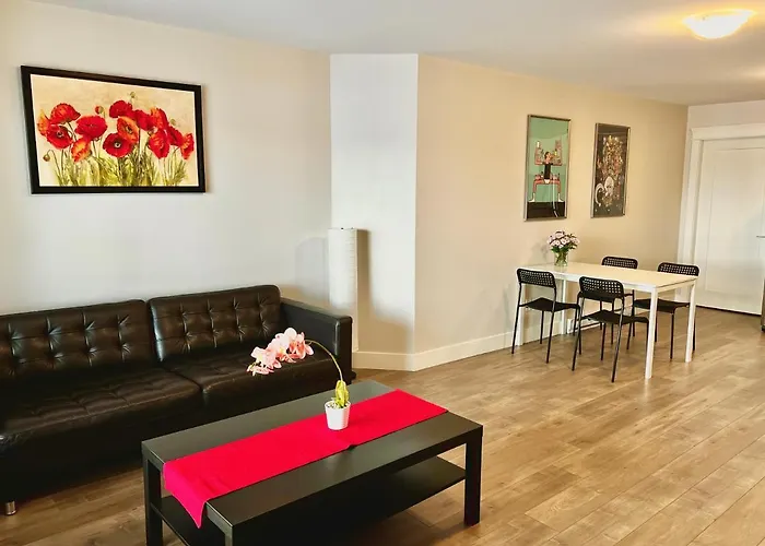 Kelowna New Lake View 2Bedrooms Close Big White
