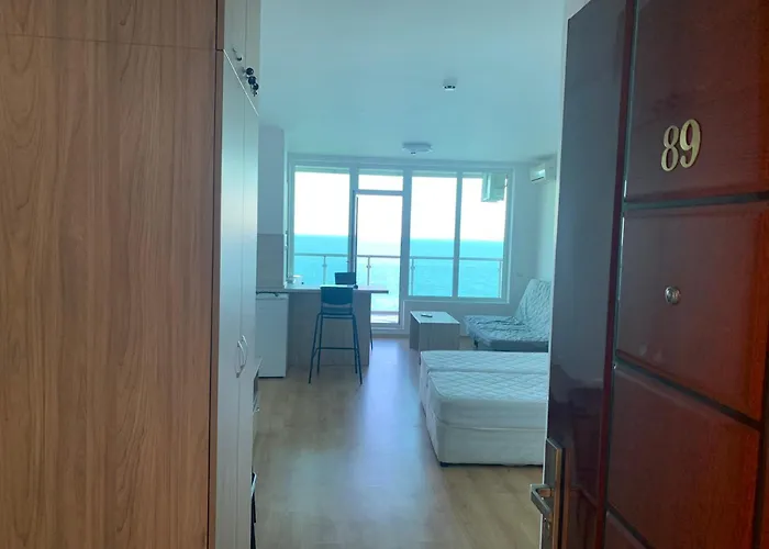 Silver Beach Byala: Beachfront Studio with Sea View and Two Pools