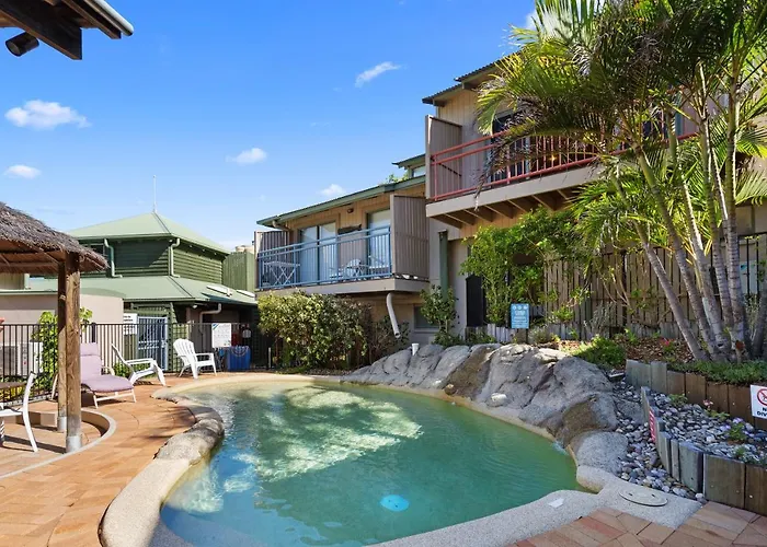 Main Stay - 100M To Patrolled Beach, Pool, Wifi, Close To Cafes