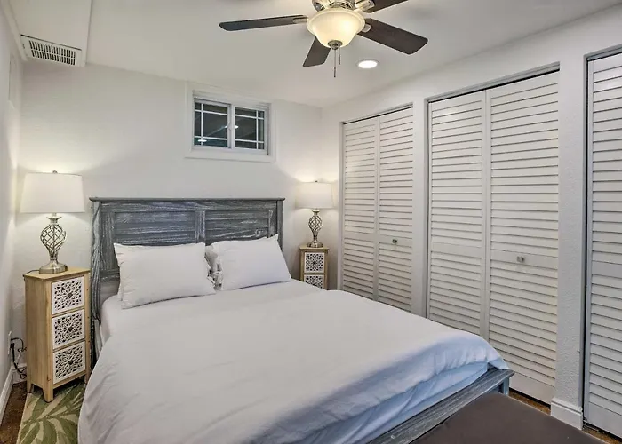 4 Mi To Coors Field: Charming Apartment W/ Patio