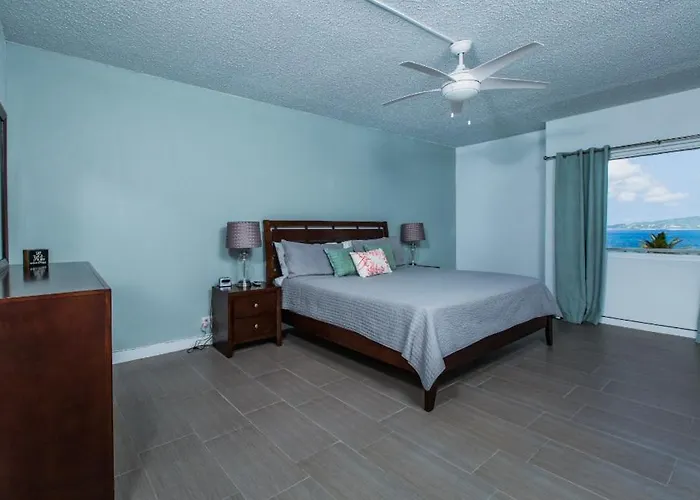 Dramatic Views From This Spacious 1Bd 1Bth