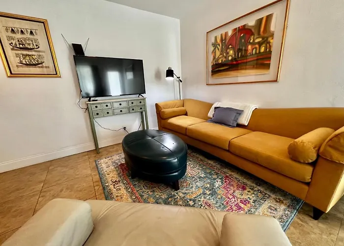 Wilton Manors Hideaway 2