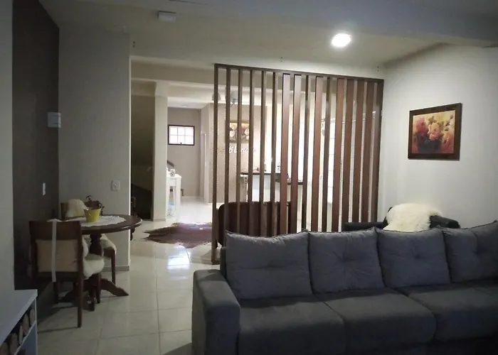 Hospedagem Vo Lina