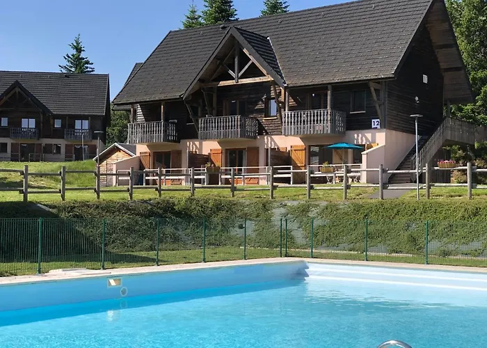 Le Chalet De "Lamarmotte" T3 Renove Avec Terrasse Sud En Rez De Jardin