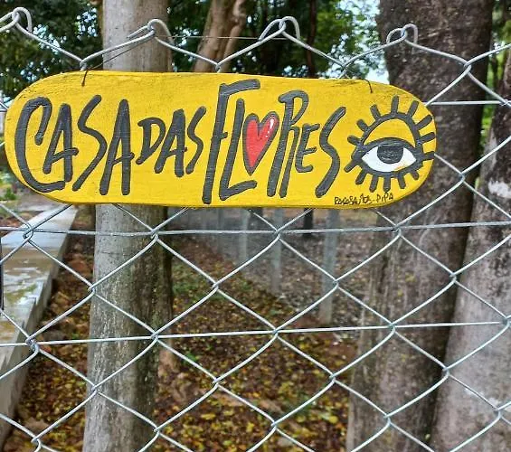 Casa Das Flores Colorado - Aluguel De Quartos Com Camas De Casal - Banheiros Compartilhados