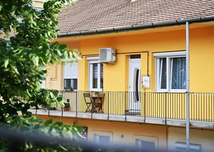 Zora Apartman