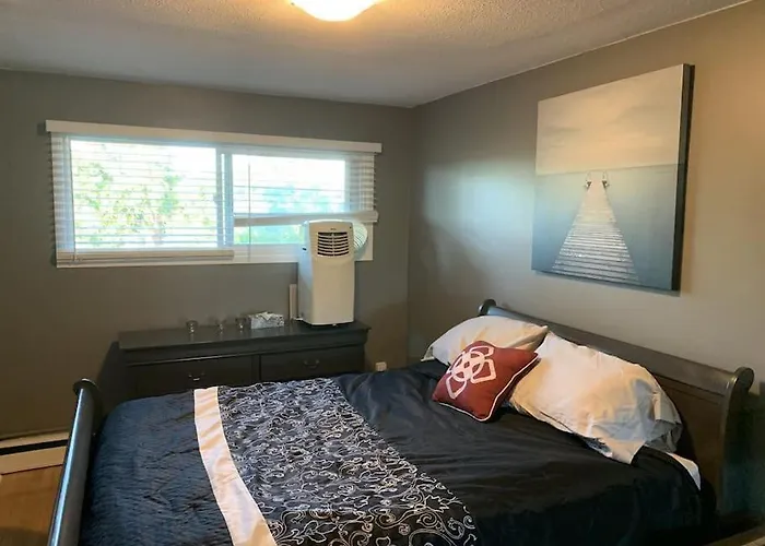 Chris Cozy Condo Lebay Regina