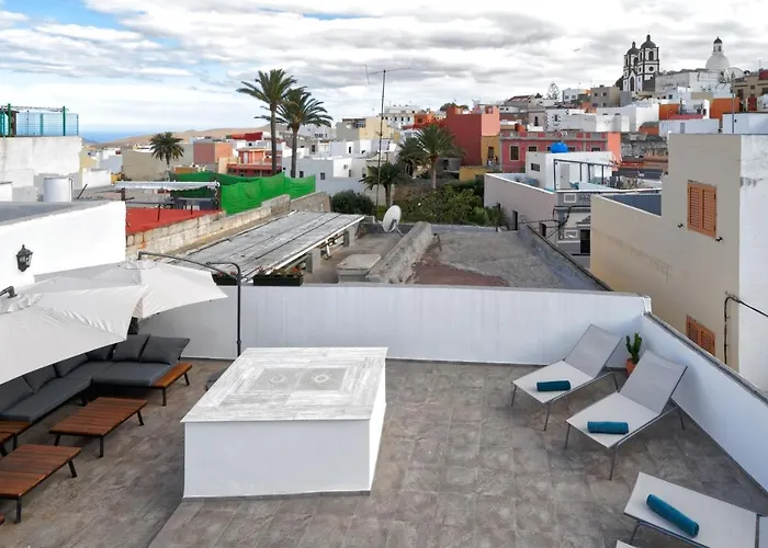 Casa Verde Comfortable Air-Conditioned Modern Apartments (Adults Only)