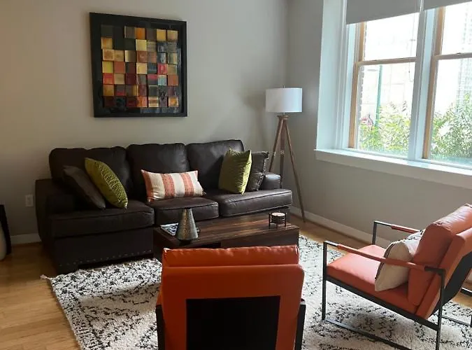 Downtown Norfolk Loft