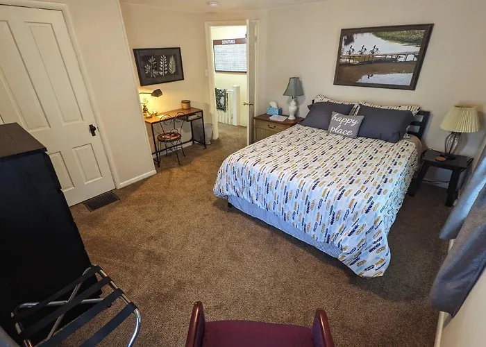The Estate Loft In Downtown Milford