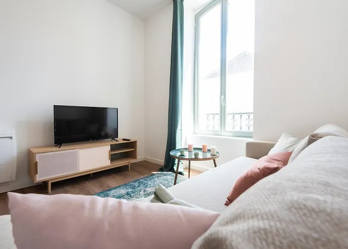 Appartements Centre-Ville - Wifi - Cuisine Tout Equipee - Lave-Linge