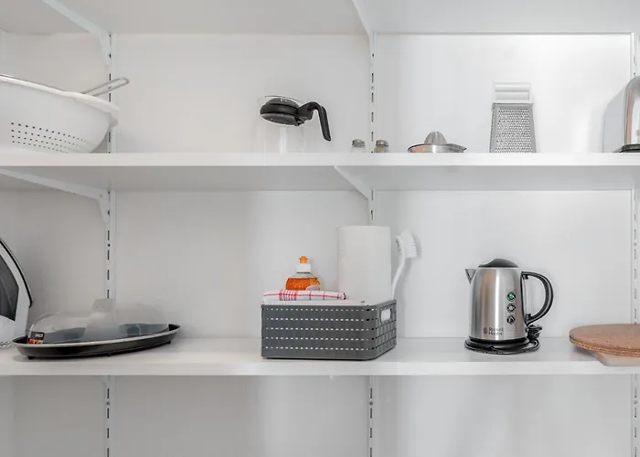 Emma Apartments- Self- Check -In