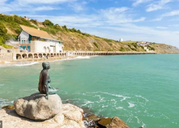 Beautifully Appointed, Period Seaside Apartment