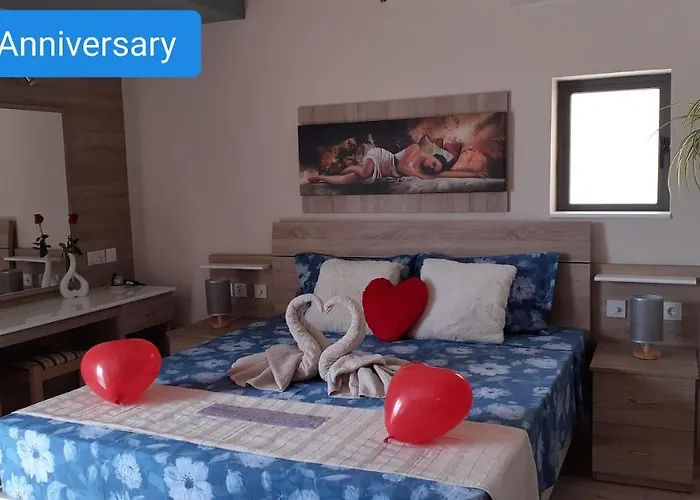 Marsalforn Sea View Beachfront Apartment