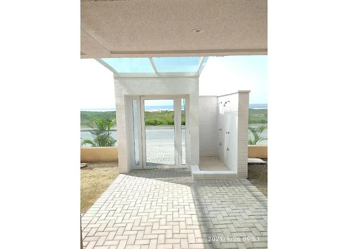Vip Studio Beira Mar Predio Com Terraco Em Matinhos