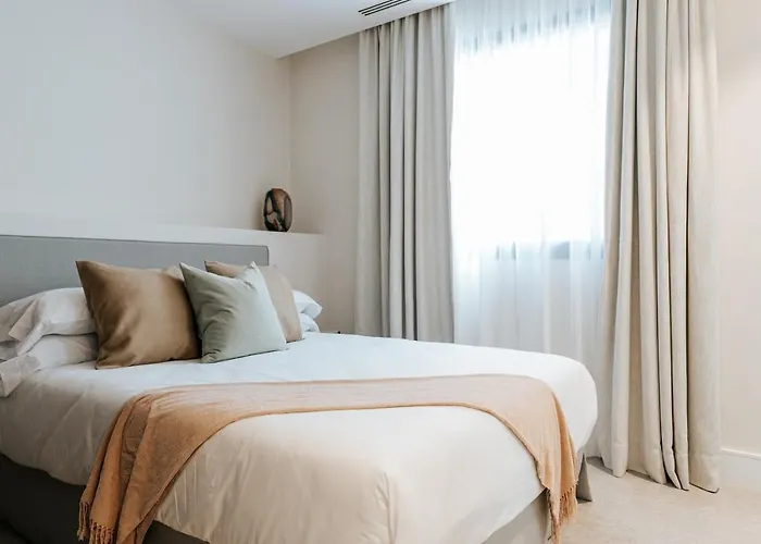 Dock 1 Suites