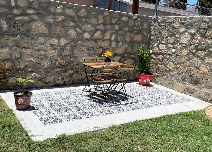 Stylish Basement Studio In Central El Paso - Very Spacious