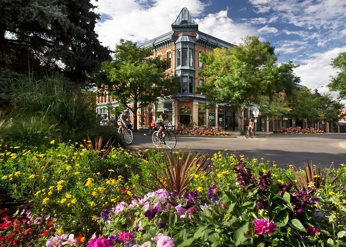 Breathtaking Condo In The Heart Of Old Town