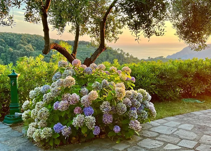 Incanto-Romantic Sea-View Hideaway With-Private Parking&300Mq Garden