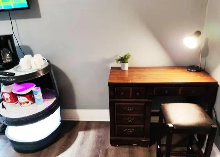 Private Studio- Queen Bed- 10 Min To Dt Indy