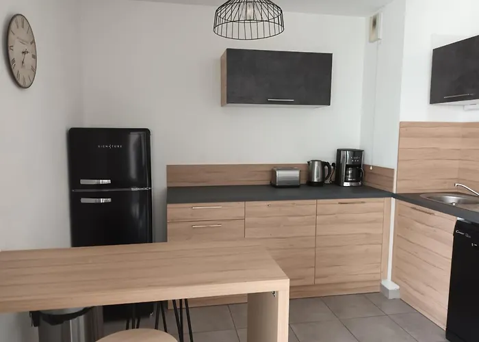 Superbe Appartement Et Parking Proche Du Centre Du Monde