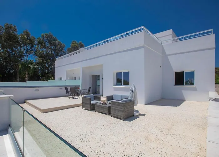 Panayia Sea View Apts