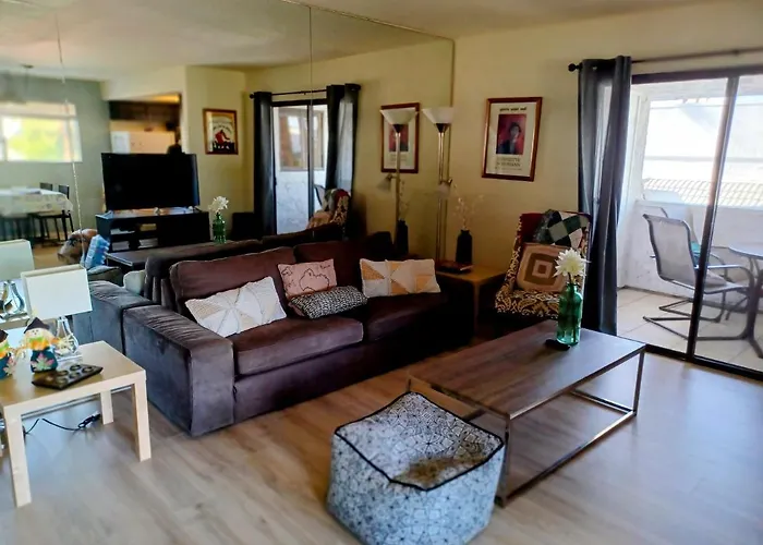 Palm Canyon Villas
