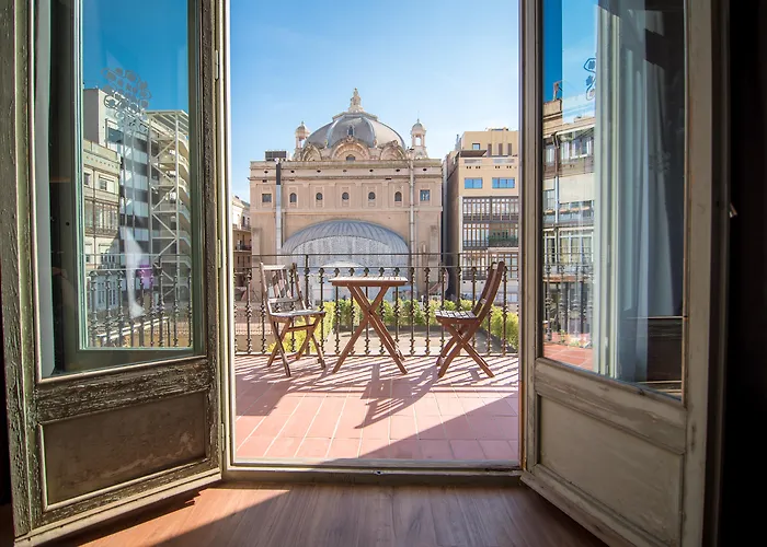 Central hotel: Petit Palace Museum