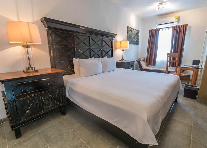 Hacienda Paradise Hotel