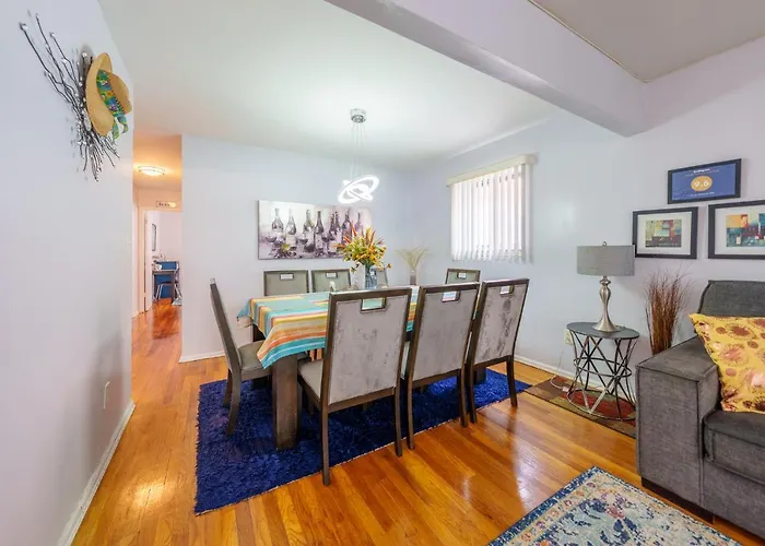 Luxury Close To Ubs Arena And Jfk