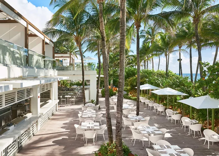 Auto-atendimento: Fontainebleau Miami Beach