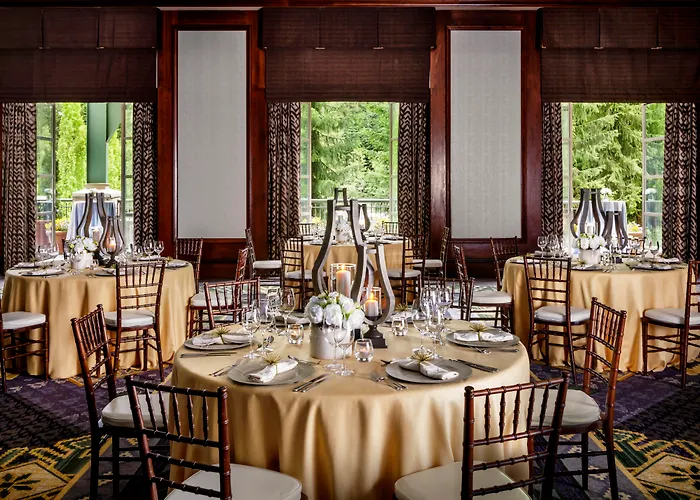 Hotel with view: Fairmont Chateau Whistler