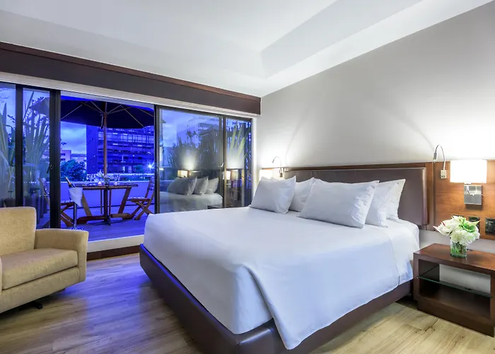 Hotel 5 Estrellas Nh Collection Bogota Wtc Royal