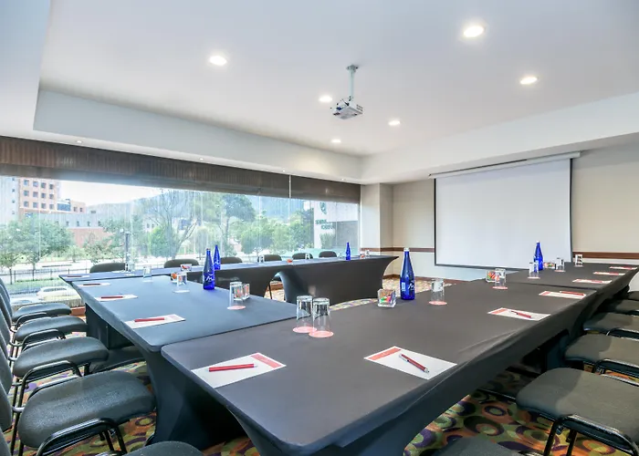 Hotel 5 Estrellas Nh Collection Bogota Wtc Royal