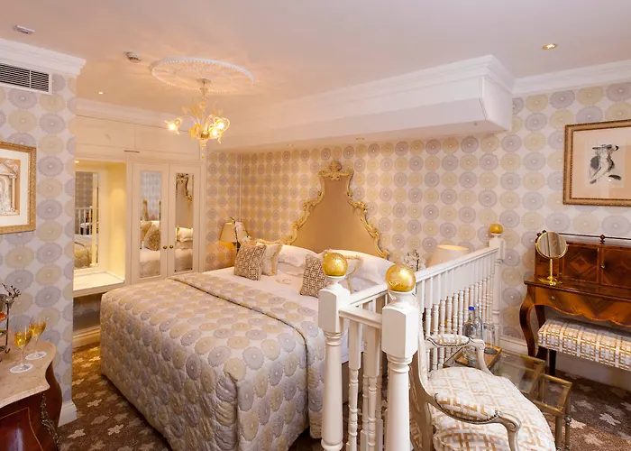 Chesterfield Mayfair