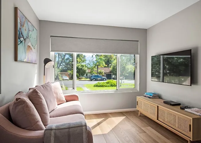 Salt Life Studio 47 - Belle Escapes Jervis Bay