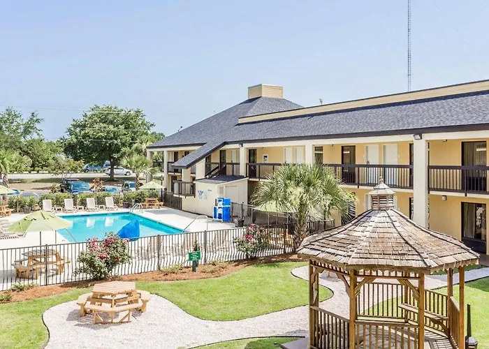 Quality Inn Mt Pleasant - Charleston