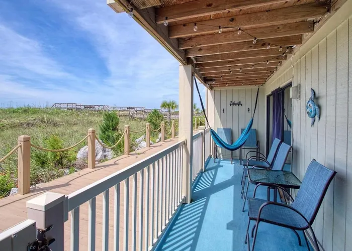 Beachfront Bliss: Oceanview Condo with Pool in Cherry Grove
