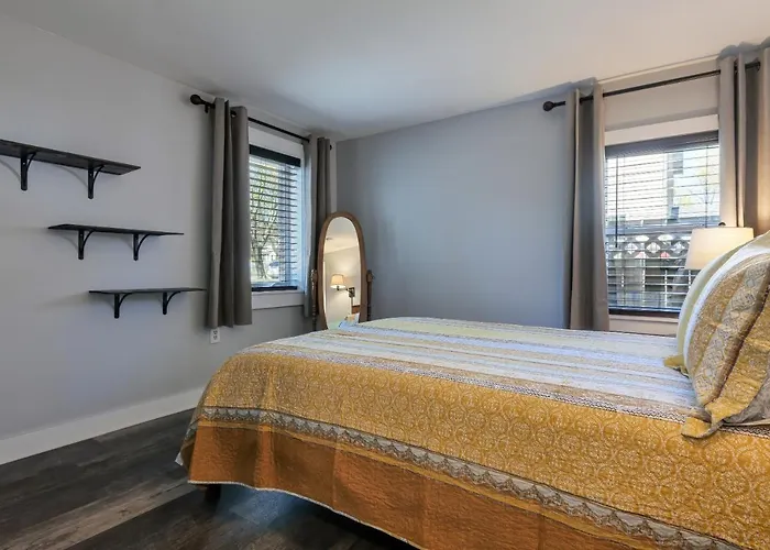 Cozy 1 Bedroom With 4Min Walk To Downtown X Blueberry Hill X