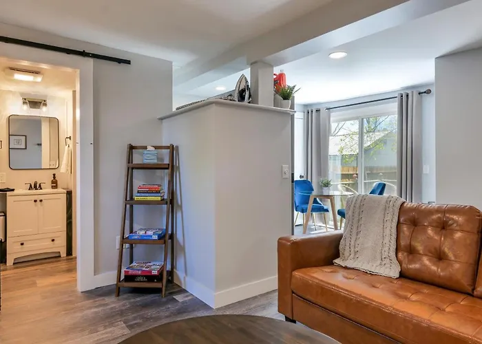 Cozy 1 Bedroom With 4Min Walk To Downtown X Blueberry Hill X