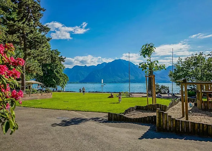 Soft Glam 1-Bedroom Appt - Lake & Mountain View