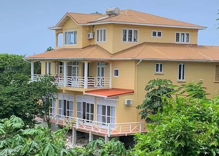 Kay Nou Apartments
