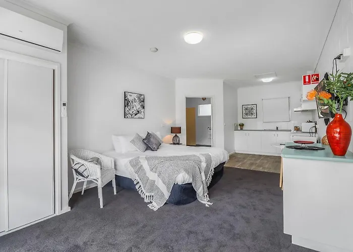 Mibnb Geelong Cbd Spacious Studio Apartments