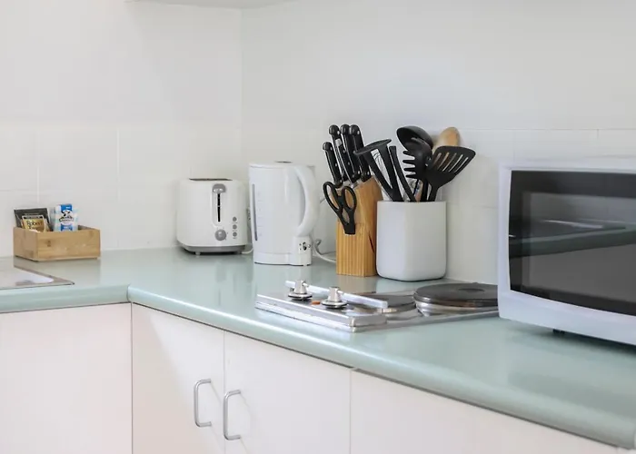 Mibnb Geelong Cbd Spacious Studio Apartments